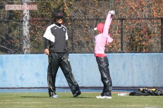 2011年1月、宮崎市内で自主トレをする古閑美保とダルビッシュ有