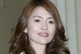 青田典子、夫・玉置浩二との誕生日ショットが「痩せてて心配」笑顔の裏でファンが…