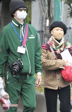 子どもの運動会に参加した永山瑛太と木村カエラ（2020年）