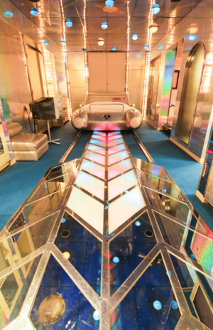 スペースシャトルで宇宙の彼方へ！（大阪府）※撮影・取材協力／鬼束ちなつ