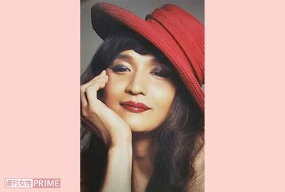 貴乃花親方、真っ赤なルージュの衝撃女装姿！「自分が一番キレイだ」