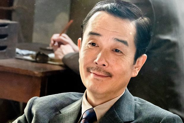 緒方竹虎（リリー・フランキー）　(c)NHK