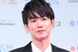 佐藤健、Netflixドラマ『グラスハート』の劇中バンド…
