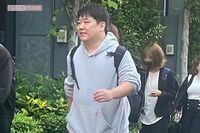 『さらば青春の光』単独ライブの会場前で若い女性に囲まれて…自称「太った芸人の中でいちばんモテる男」説…