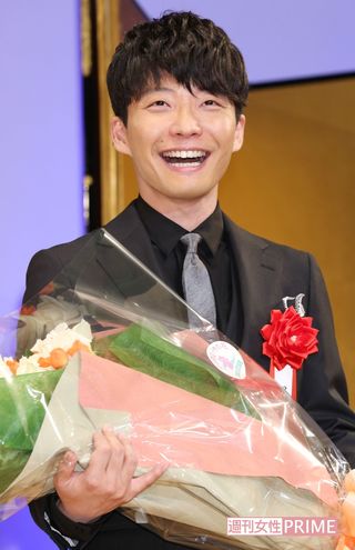 『第41回エランドール賞授賞式』（’17年）。『コウノドリ』『真田丸』『逃げ恥』の3作品が評価され、新人賞を受賞！　撮影／週刊女性写真班