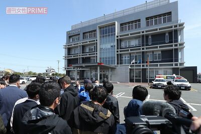 広末涼子の留置先、浜松西署には報道陣が詰めかけた（2025年4月9日撮影）
