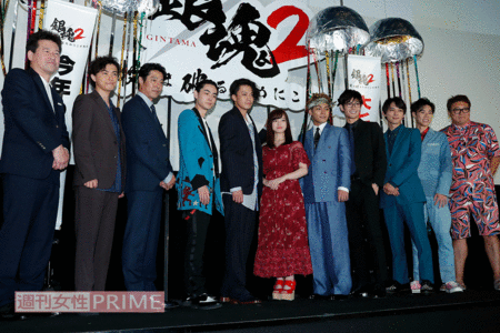 丸の内ピカデリーで行われた『銀魂2』の初日舞台挨拶。右端が福田雄一監督