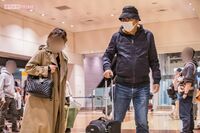 岸部一徳、妻と10年別居の傍らで「修三さん」呼びする40代美女との“鹿児島ふたり旅”をキャッチ！交際否定…