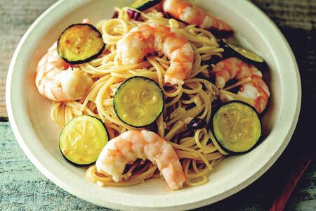 えびとズッキーニのレモンペペロンチーノ