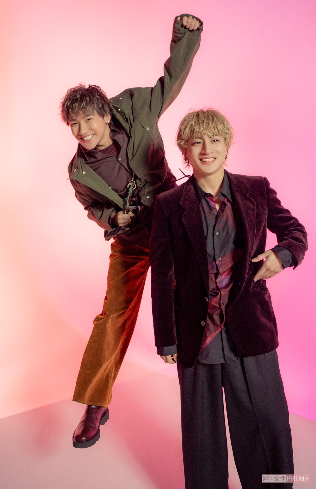 写真左から小森隼、白濱亜嵐（GENERATIONS）　撮影／伊藤和幸　ヘアメイク／寺本剛　スタイリスト／吉田ケイスケ