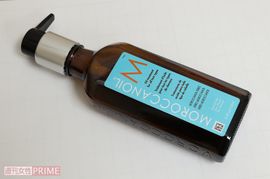 モロッコに生育するアルガンオイルのみを使用したケアオイル。「毛先のケアの必需品です」