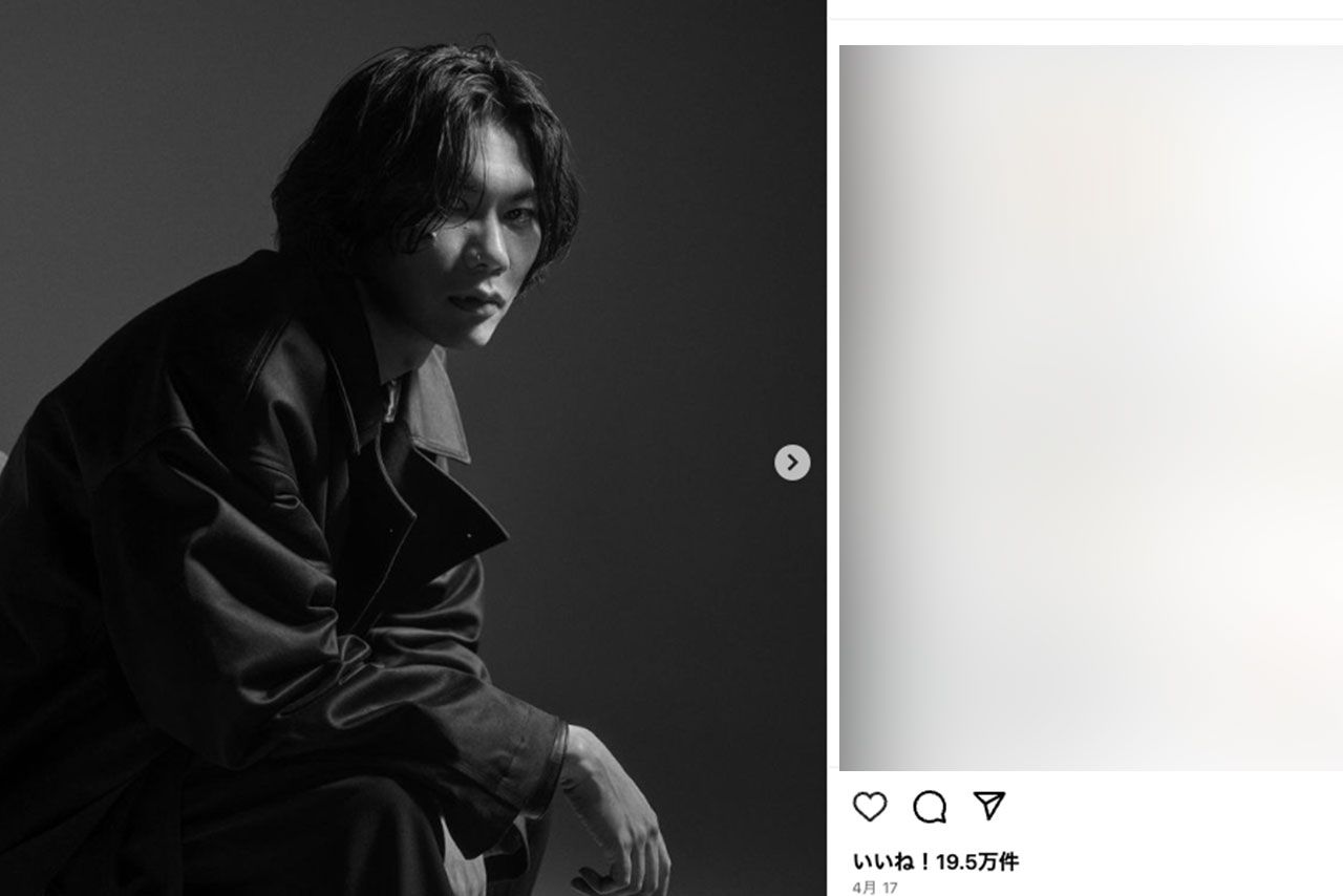 髪をセンターに分けるスタイルで、しっかりと顔が見える米津玄師（本人のインスタグラムより・4月17日投稿）