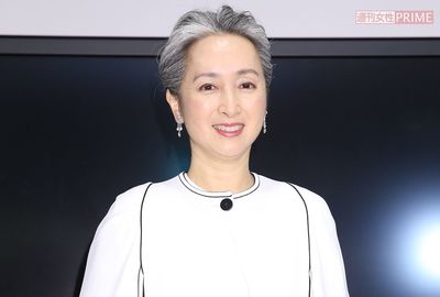 加齢ヘアの悩みをカリスマ美容師が解消「グレイヘアは人を選ぶ。育毛剤の使用は◎」