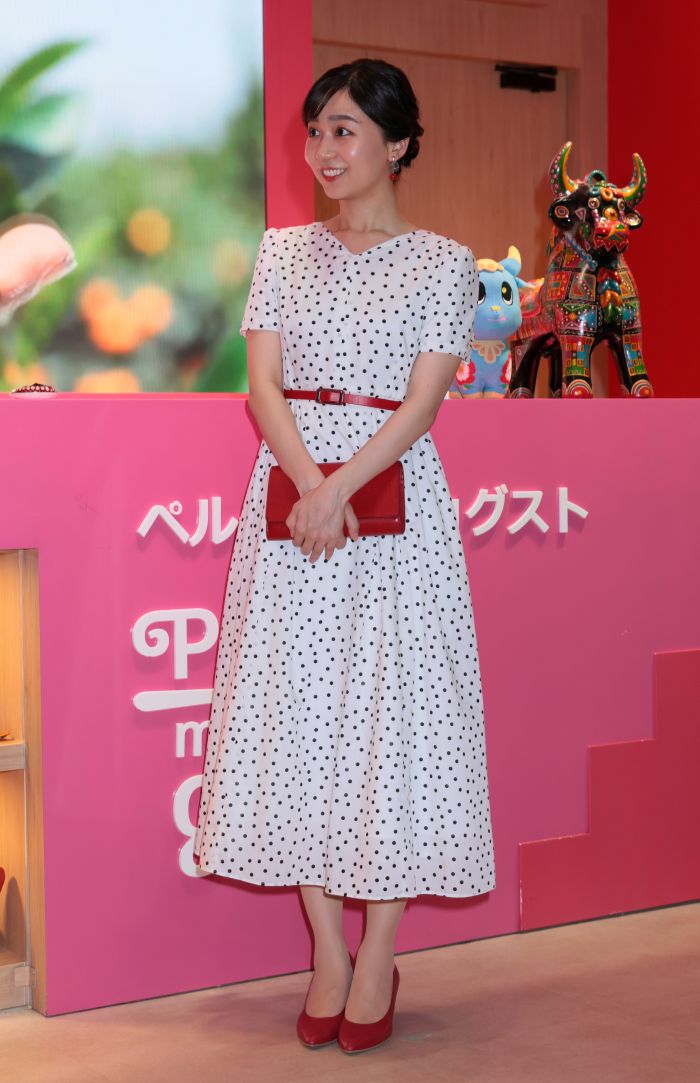 今夏は淡い色のお召し物をよく着用されていた佳子さま（8月23日）