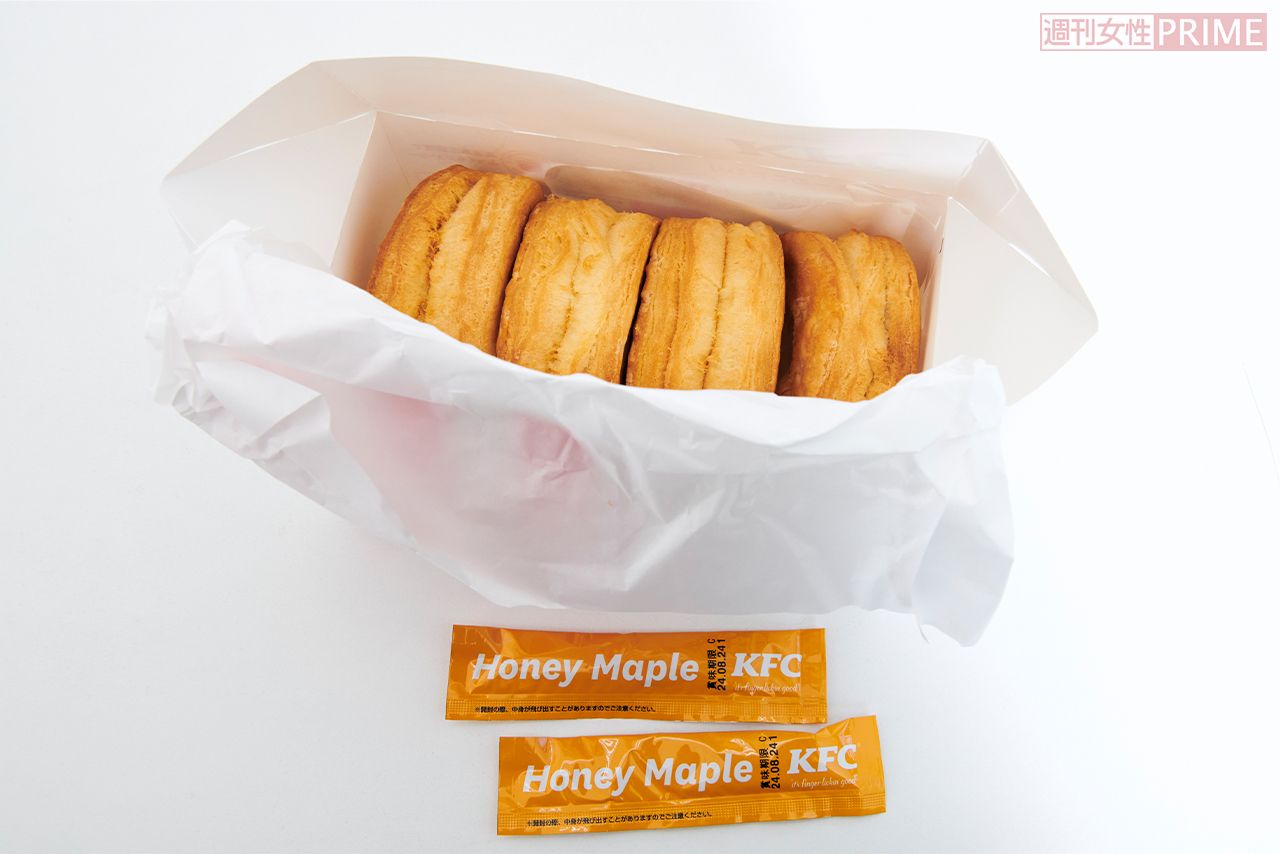 「ホットビスケット」食べ方1：ひと口目はそのままでいただく　撮影／山田智絵