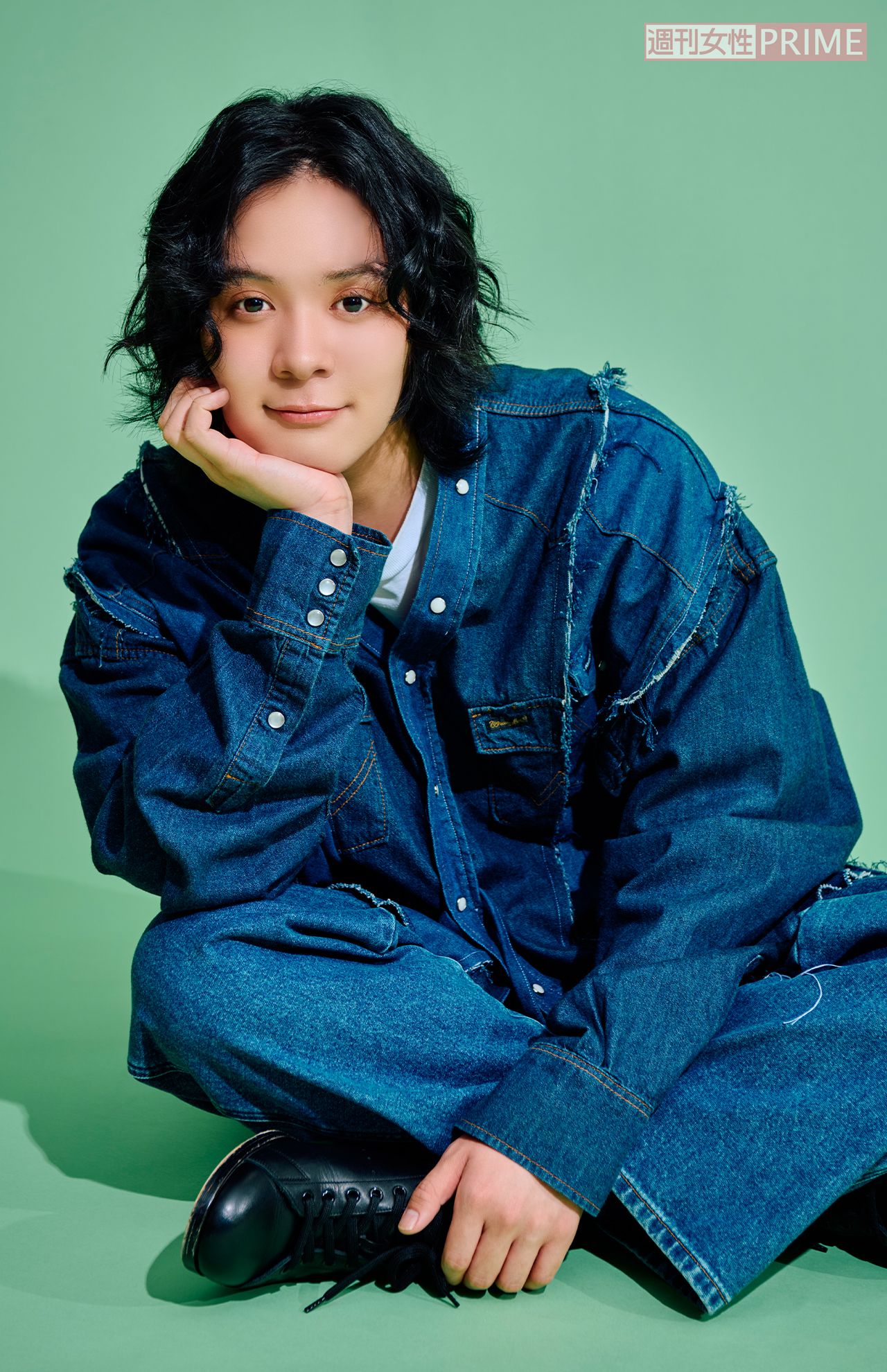 百瀬拓実　撮影／山田智絵　ヘア&メイク／まいこ　スタイリング／大内美里