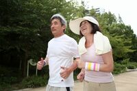 認知症を防ぐ！1時間のウォーキングより10分の「踏み台昇降」がオススメの理由