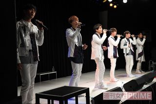 左からテフン、ルイ、ソル、サンウ、ウシク、ナロ　撮影／高梨俊浩