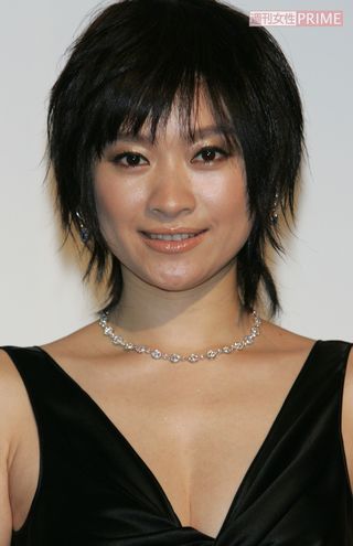 篠原涼子（2006年5月）