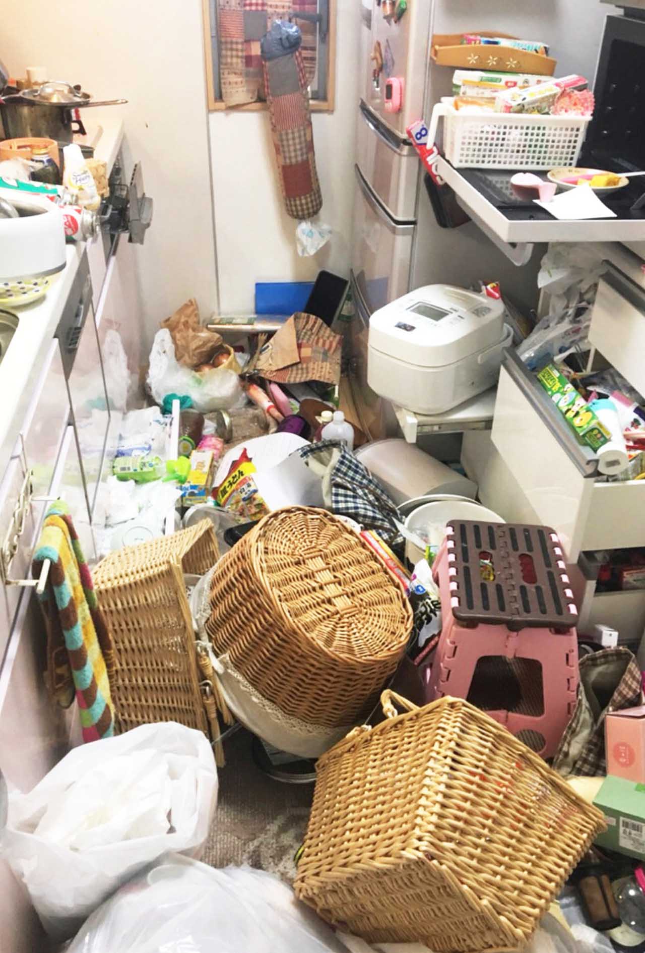 震度6の大地震『大阪府北部地震』で被害を受けた辻さんの隣宅