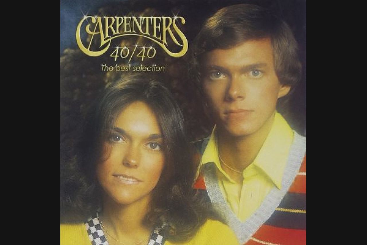 32歳でこの世を去ったカレン・カーペンター（左）彼女の死によって摂食障害が社会的に認知された