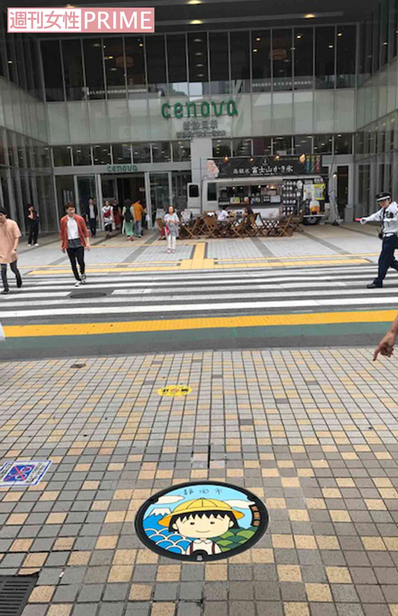 新静岡駅前に設置された、ちびまる子ちゃんのマンホール