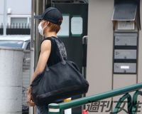 KAT-TUN上田竜也、元ミニスカポリスのキャバ嬢と半同棲