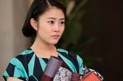 物語の中盤を過ぎ、いまだ独身のヒロイン・常子（高畑充希）　（C）NHK