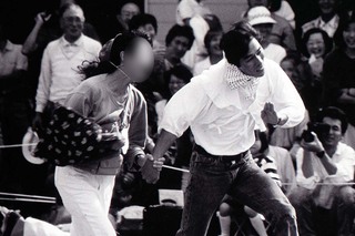 二千翔さんの運動会で保護者競技に参加した明石家さんま（1990年10月14日）