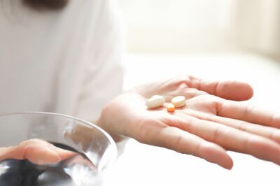 国内初の“飲む人工妊娠中絶薬”『メフィーゴパック』を厚生労働省が了承、それでも残る「中絶には配偶者の…