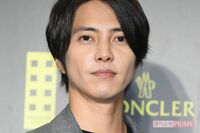 山下智久が“子どもの自死”最多日に馳せた想い、Tシャツ収益の一部を『こども食堂』へ