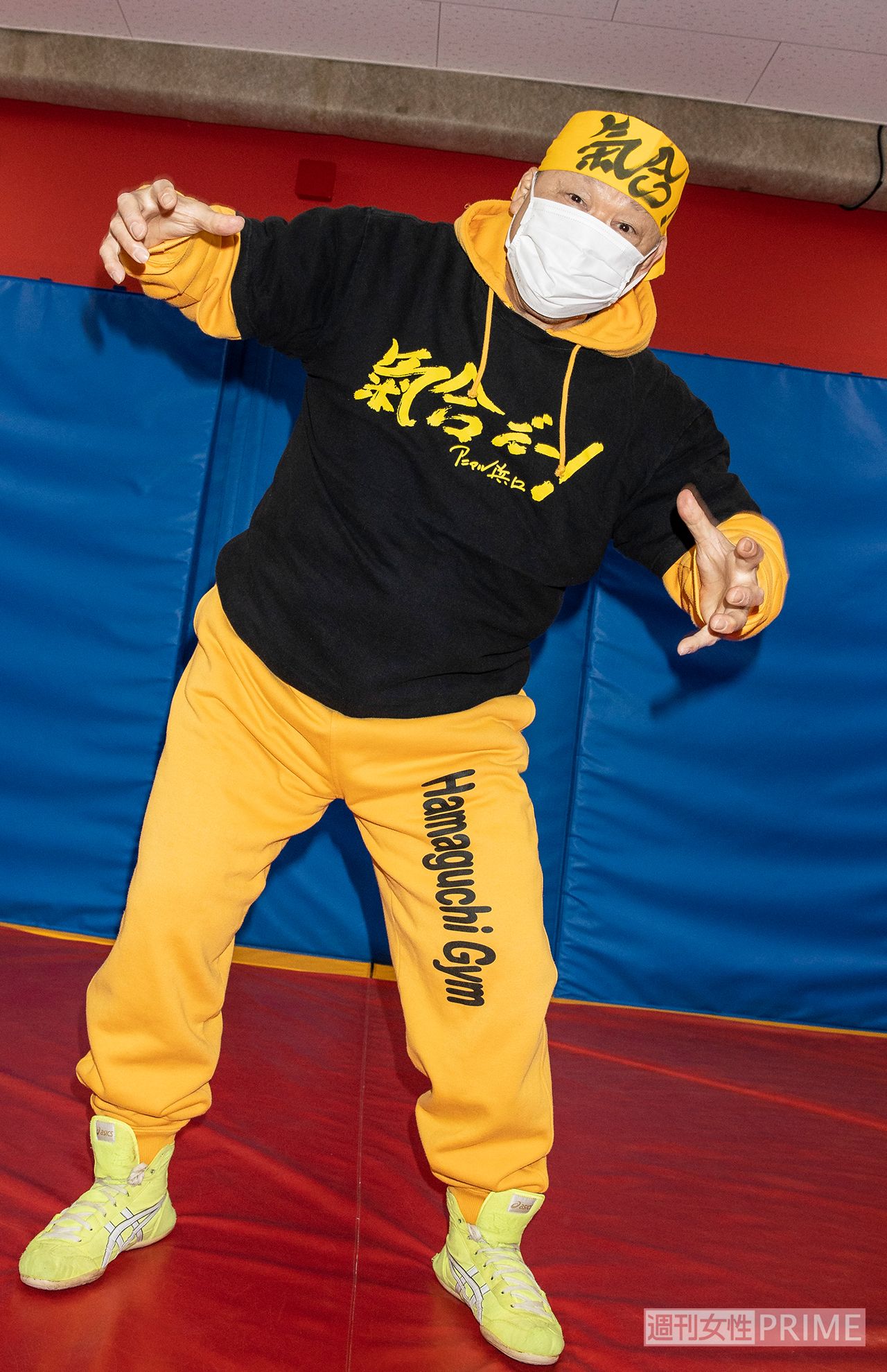 ダイナミックにポーズを取ってくれたアニマル浜口