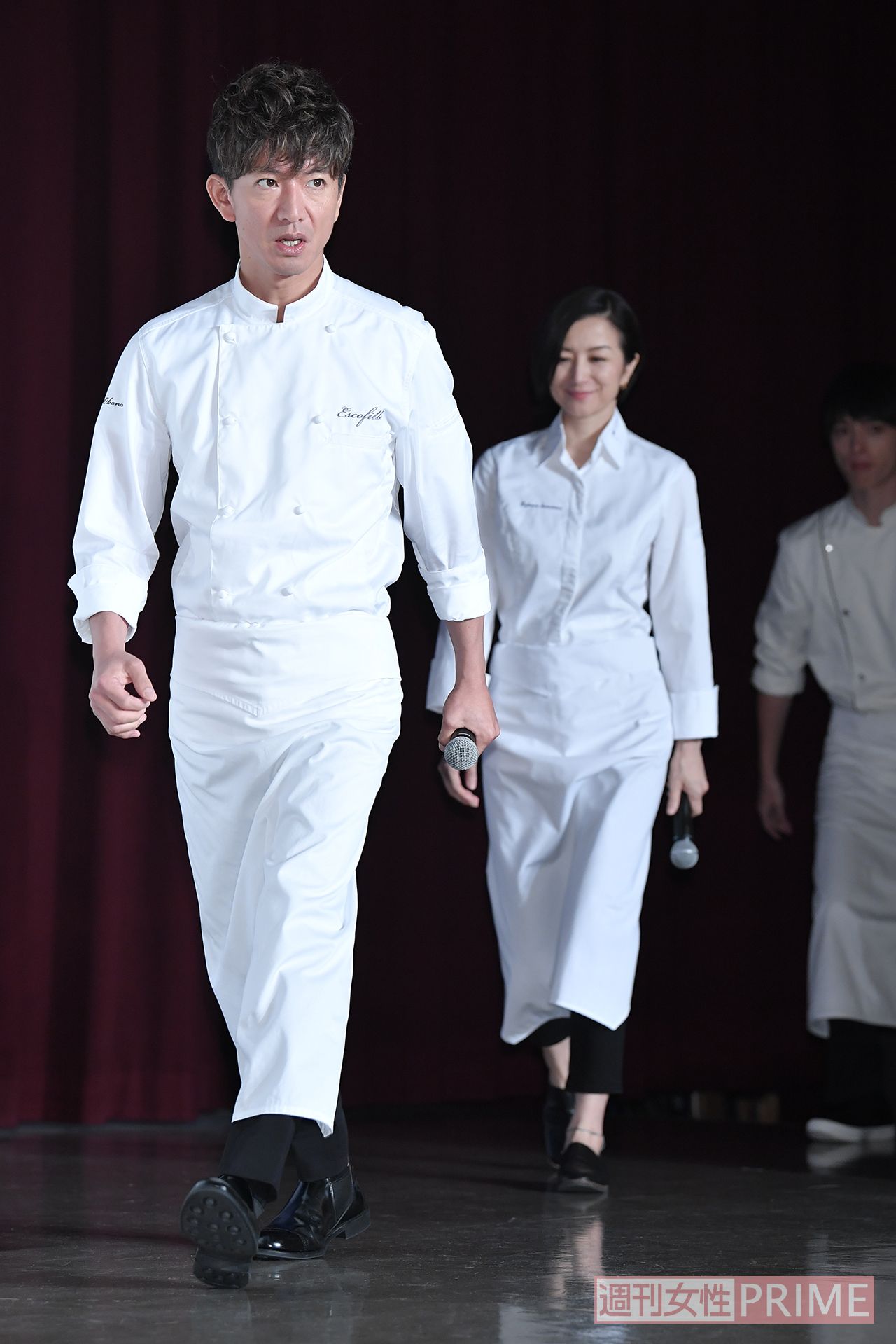 『グランメゾン東京』制作発表にて。コックコートで颯爽と現れる木村拓哉