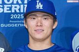 山本由伸、ドジャースキャンプインで見せた『家族仲間義理人情』Tシャツが「イン…