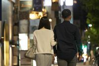 レンタル彼氏や出張ホスト「男を買ってみた」女性が見つけた“癒しの本質”とは