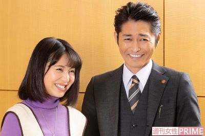 浜辺美波、安田顕が明かす『アリバイ崩し承ります』撮影の「大コケ」エピソード 