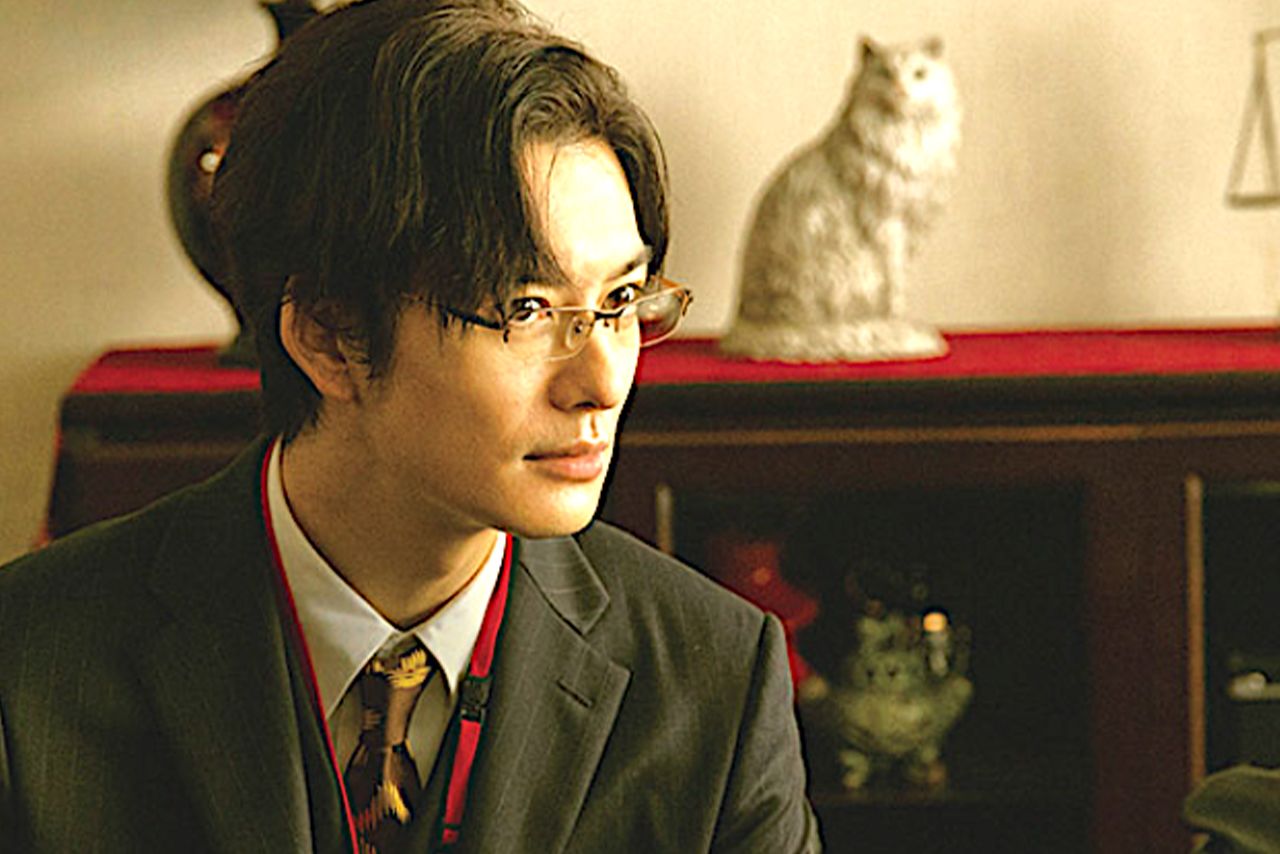 映画『アングリースクワッド公務員と７人の詐欺師』公式サイトより