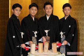 （左から）中村歌之助、中村橋之助、中村芝翫、中村福之助