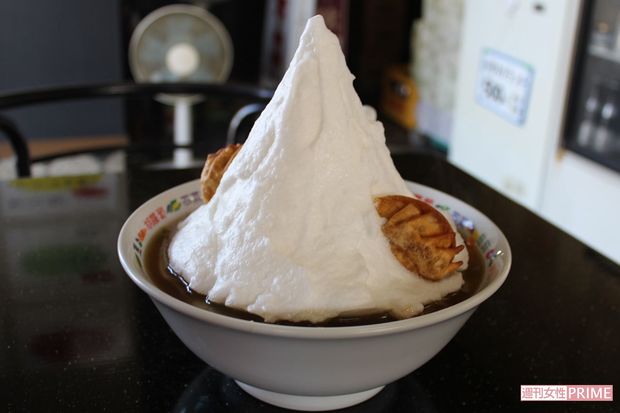 まるで富士山のようなメレンゲ