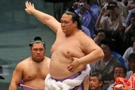 稀勢の里展で「ラオウ」お披露目！父が語る、息子の素顔と感動の取り組みベスト3