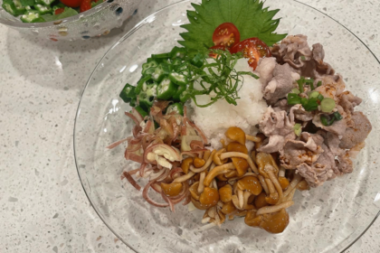 お蕎麦にたっぷり具をのせて。工夫しながら栄養を