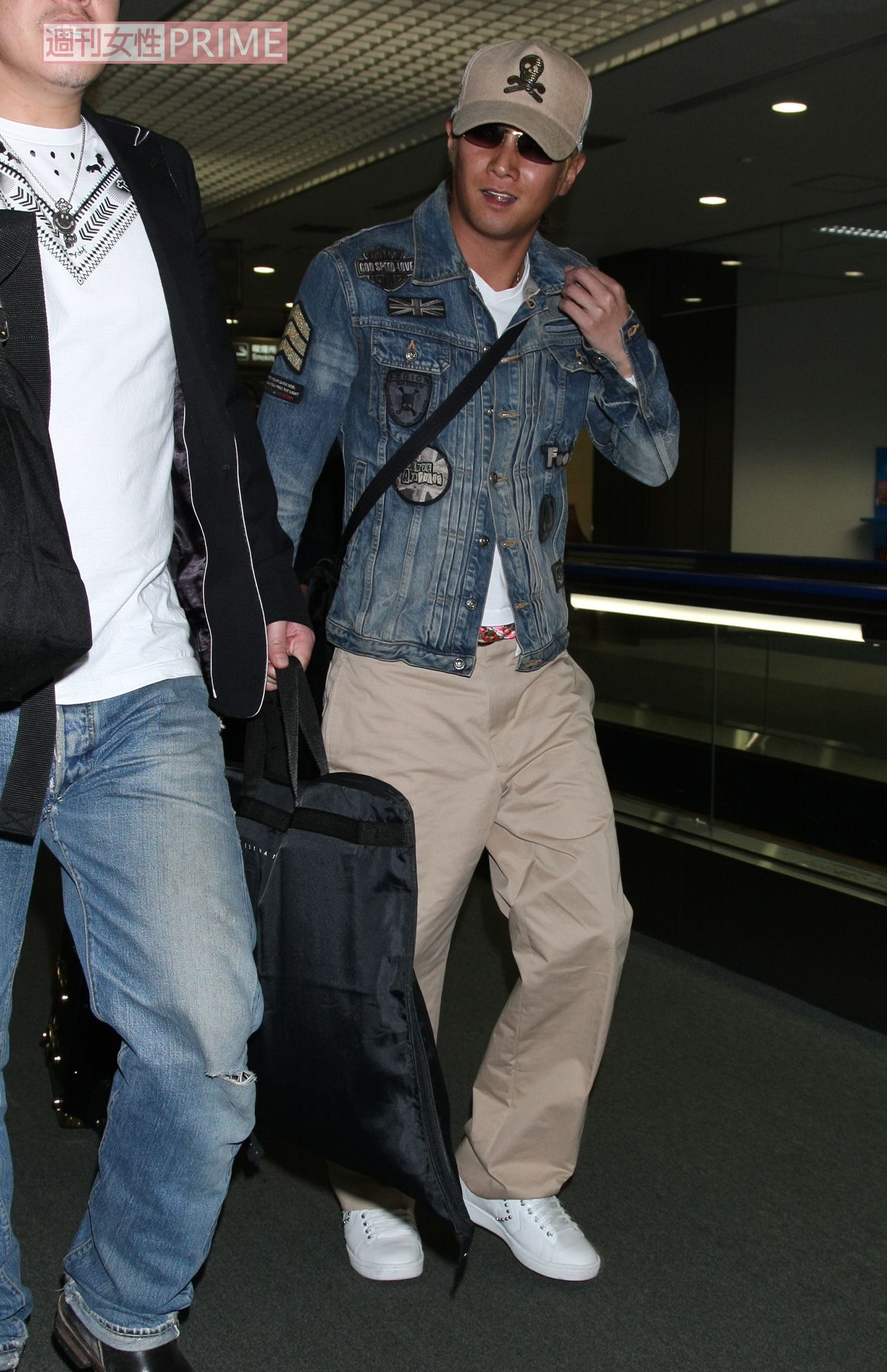 中居正広（2009年、成田空港）