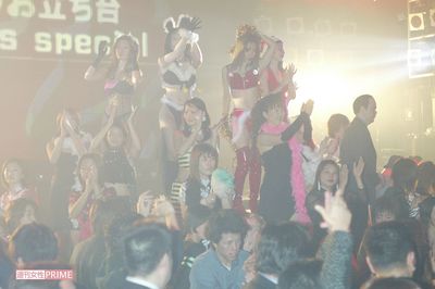 アラ還女性たちはいわゆるバブル世代。お立ち台で青春を謳歌した