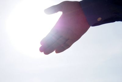 「外」ではなく「世間の目」が怖い──ひきこもりが抱く“本当の心境”と正しい接し方