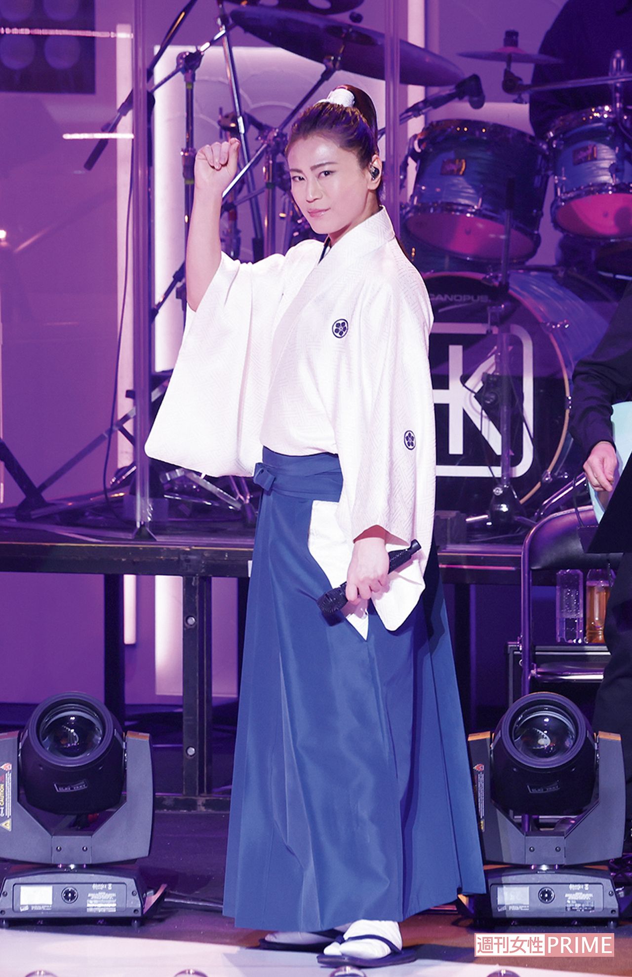 紺色の紋付袴姿で『一剣』『大井追っかけ音次郎』などを凛々しく　撮影／廣瀬靖士