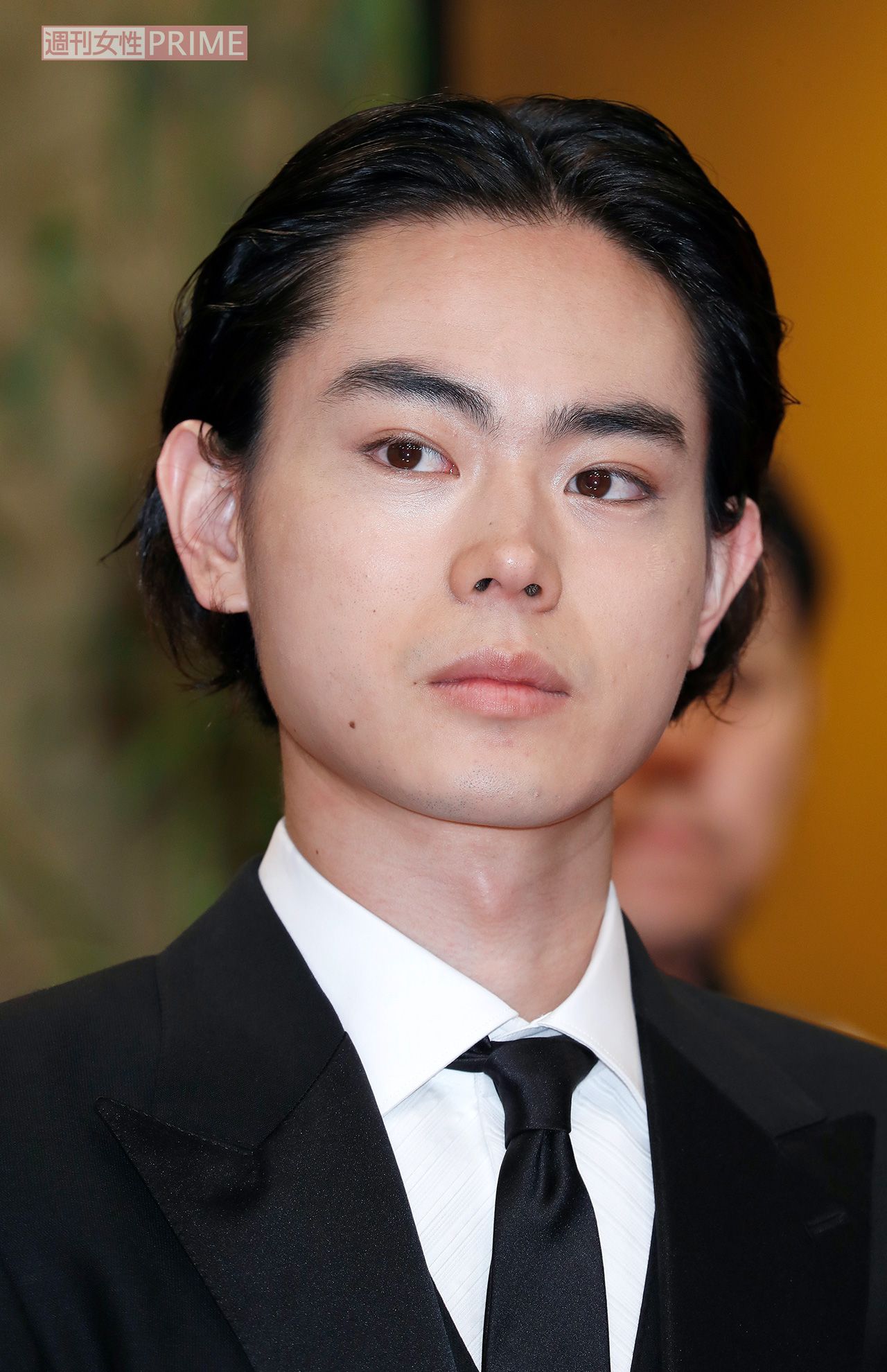 菅田将暉　不死川実弥(しなずがわ さねみ)  鬼殺隊“風柱”の剣士。好戦的な性格で身体中にいくつもの傷を持ち、仲間からも恐れられている