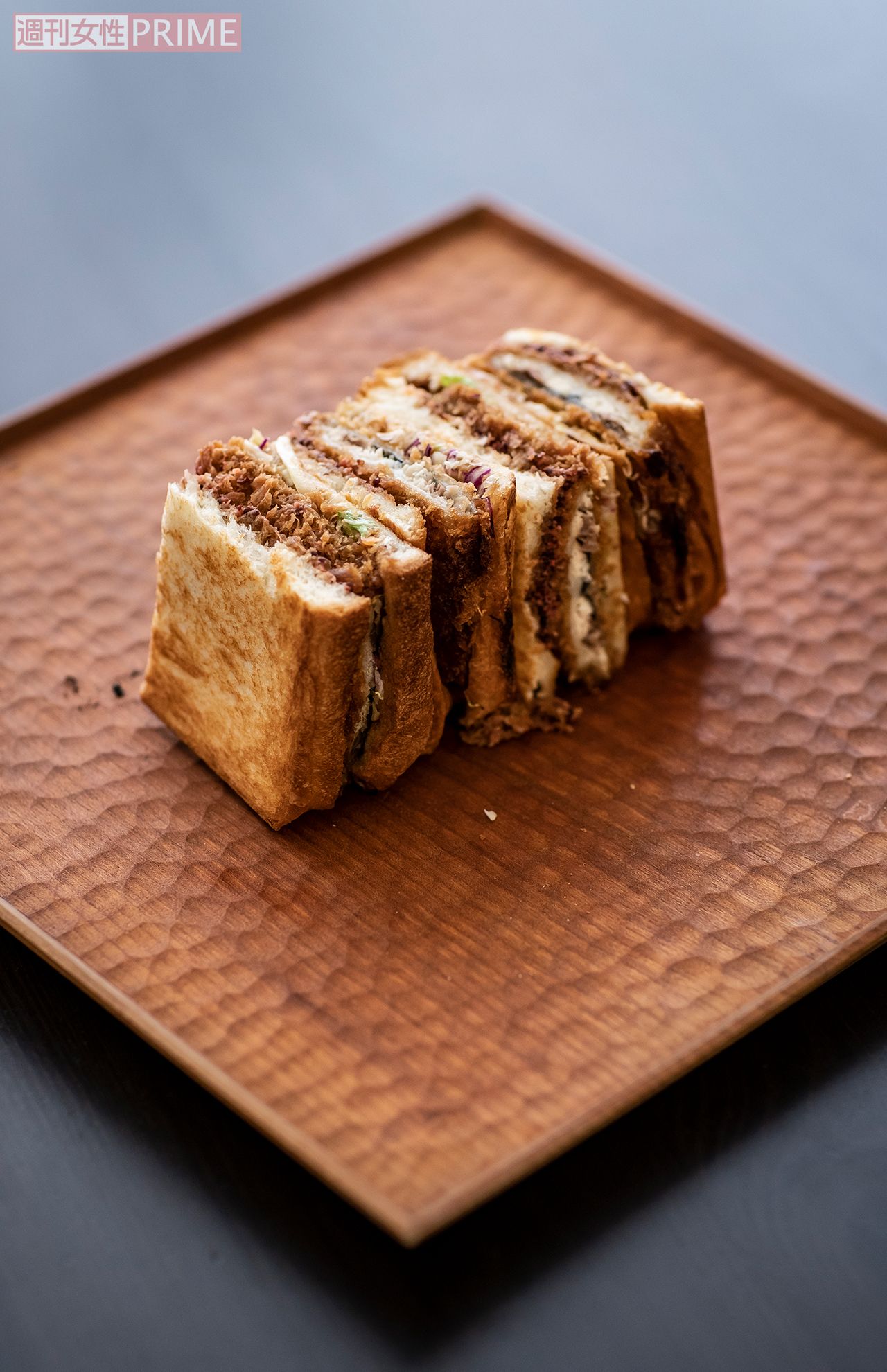 サンマのフライ、キャベツを挟んだもの　撮影／廣瀬靖士