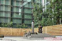 東京・大手町の最強パワースポット「平将門首塚」、参拝客に“願い事”を聞いてみた結果