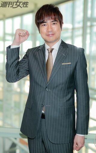 羽鳥慎一、人に嫌われるのがイヤで今もガラケーを愛用