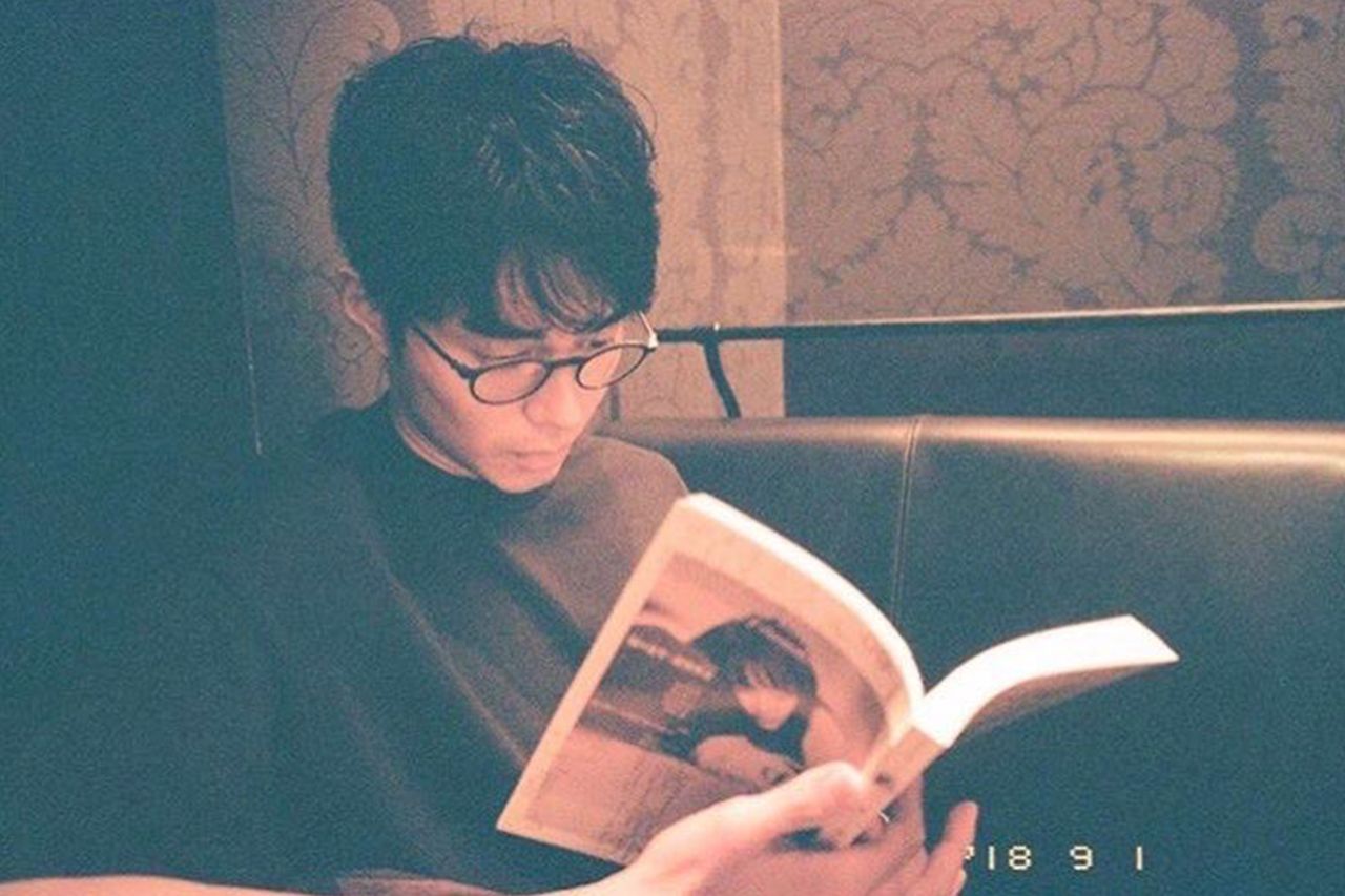 唐田えりかがインスタに投稿していたという東出の写真。撮影に用いられているのはフィルムカメラだ（ツイッターより）